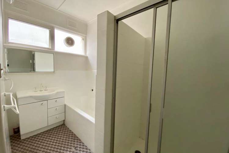 Fifth view of Homely apartment listing, 2/353 Alma Road, Caulfield North VIC 3161