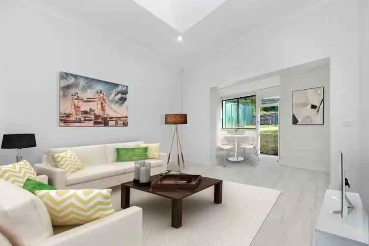 2/18 Villiers Street