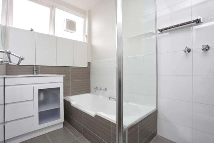 Fourth view of Homely apartment listing, 1/5 Anderson Street, Caulfield VIC 3162