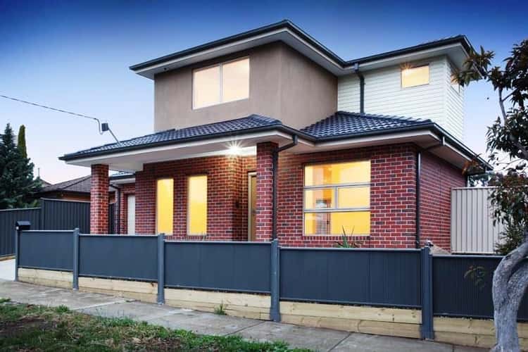 Main view of Homely townhouse listing, 2A Victor Place, Attwood VIC 3049