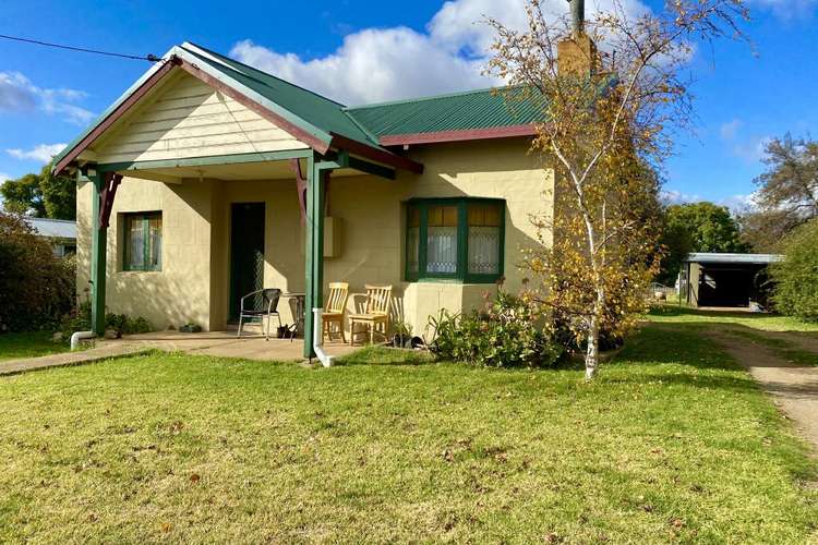 16 Back Creek Road, Young NSW 2594