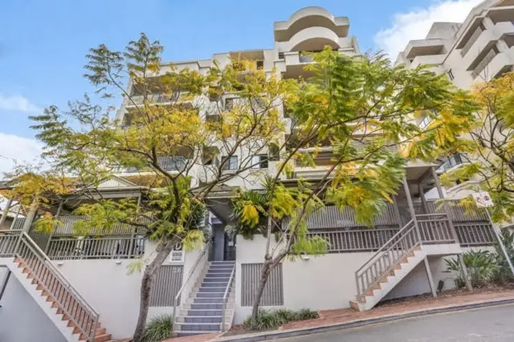 99 Gregory Terrace