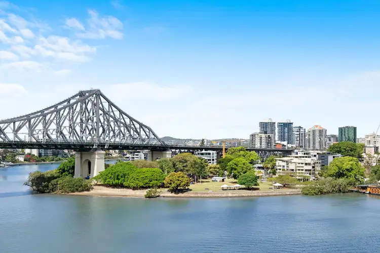 30 Macrossan Street