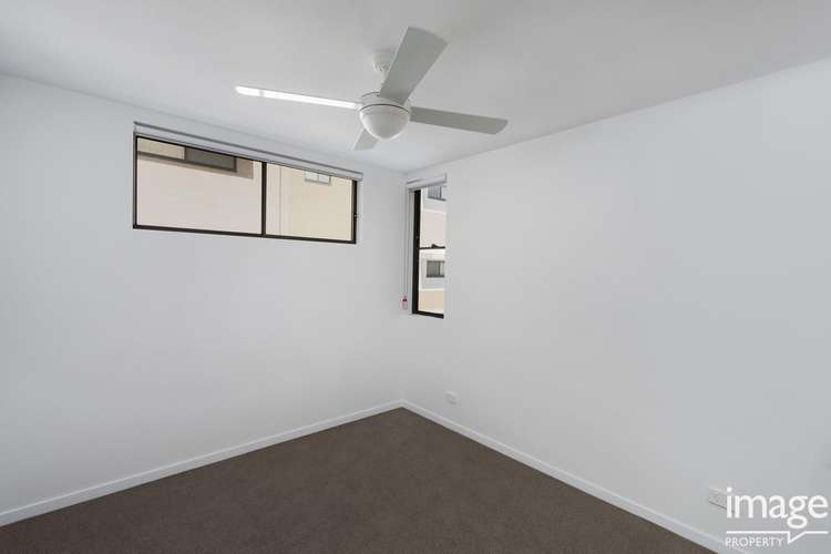 Fourth view of Homely unit listing, 201/38 Andrew Street, Cannon Hill QLD 4170