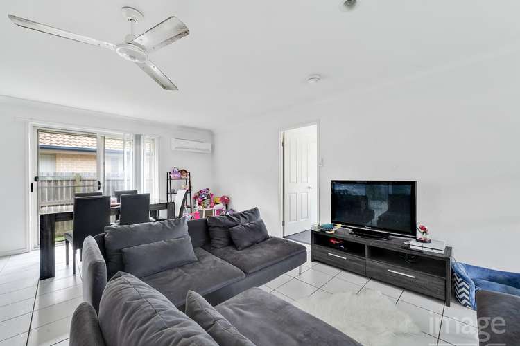 Fourth view of Homely house listing, 25 Blueberry Ash Court, Boronia Heights QLD 4124