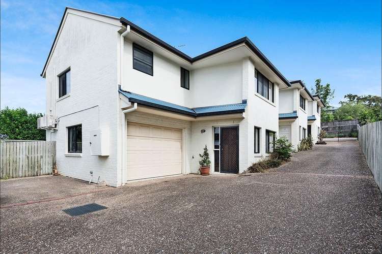 Main view of Homely townhouse listing, 2/169 Brisbane Street, Bulimba QLD 4171