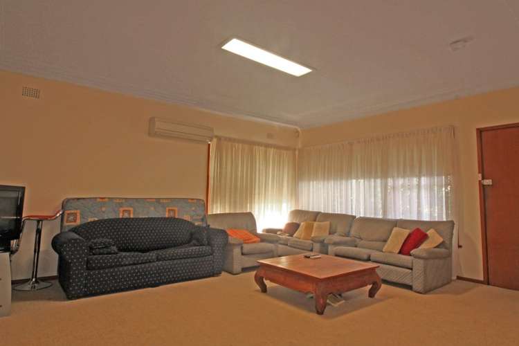 Fourth view of Homely apartment listing, Room 2/12 Georgina Avenue, Keiraville NSW 2500