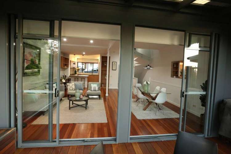 Fifth view of Homely townhouse listing, 15A Brighton Road, Highgate Hill QLD 4101