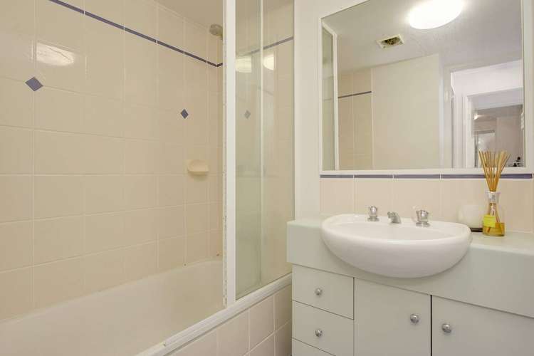 Third view of Homely apartment listing, 165 SYDNEY STREET, New Farm QLD 4005