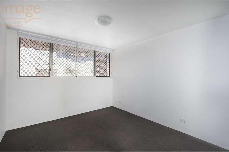 Fifth view of Homely unit listing, 2/22 Barlow Street, Clayfield QLD 4011