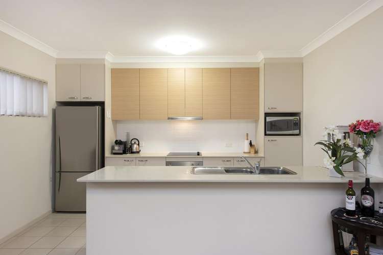 Second view of Homely unit listing, 4/42 Pembroke, Carina QLD 4152