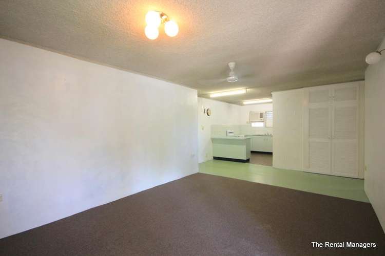 Second view of Homely unit listing, 1/8 Piccadilly Street, Hyde Park QLD 4812