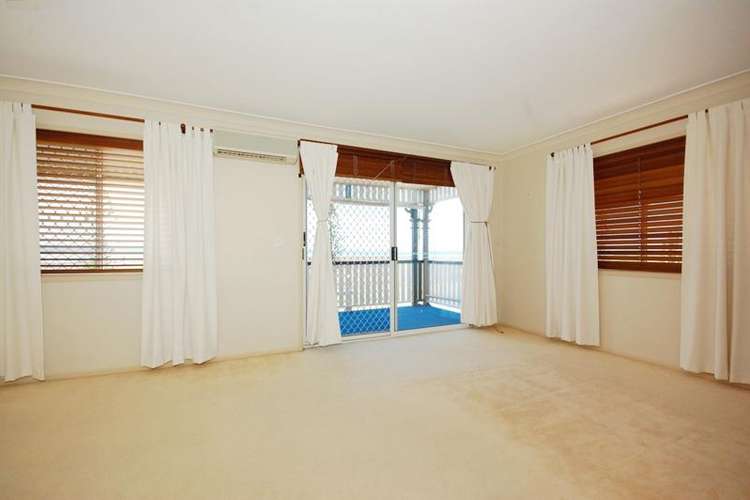 Fifth view of Homely townhouse listing, 1/192 Shore Street North, Cleveland QLD 4163