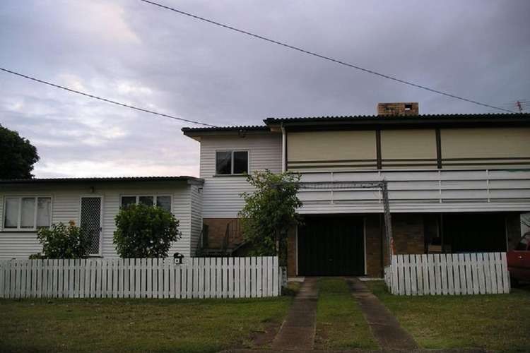 Main view of Homely unit listing, 2/33 Brighton Street, Woody Point QLD 4019
