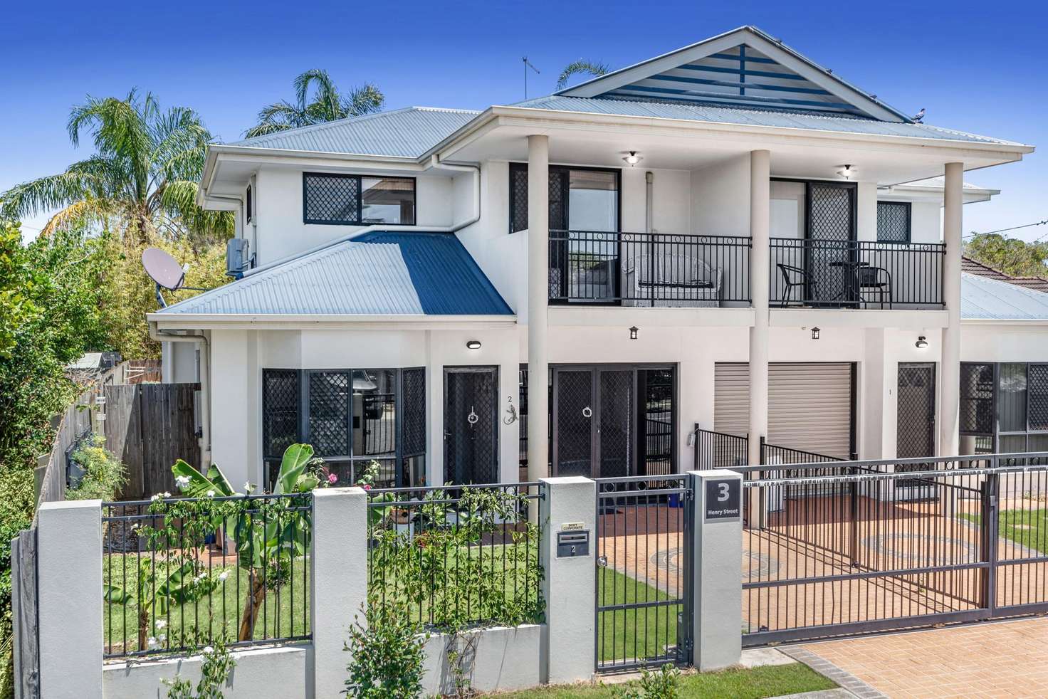 Main view of Homely townhouse listing, 2/3 Henry Street, Wynnum QLD 4178