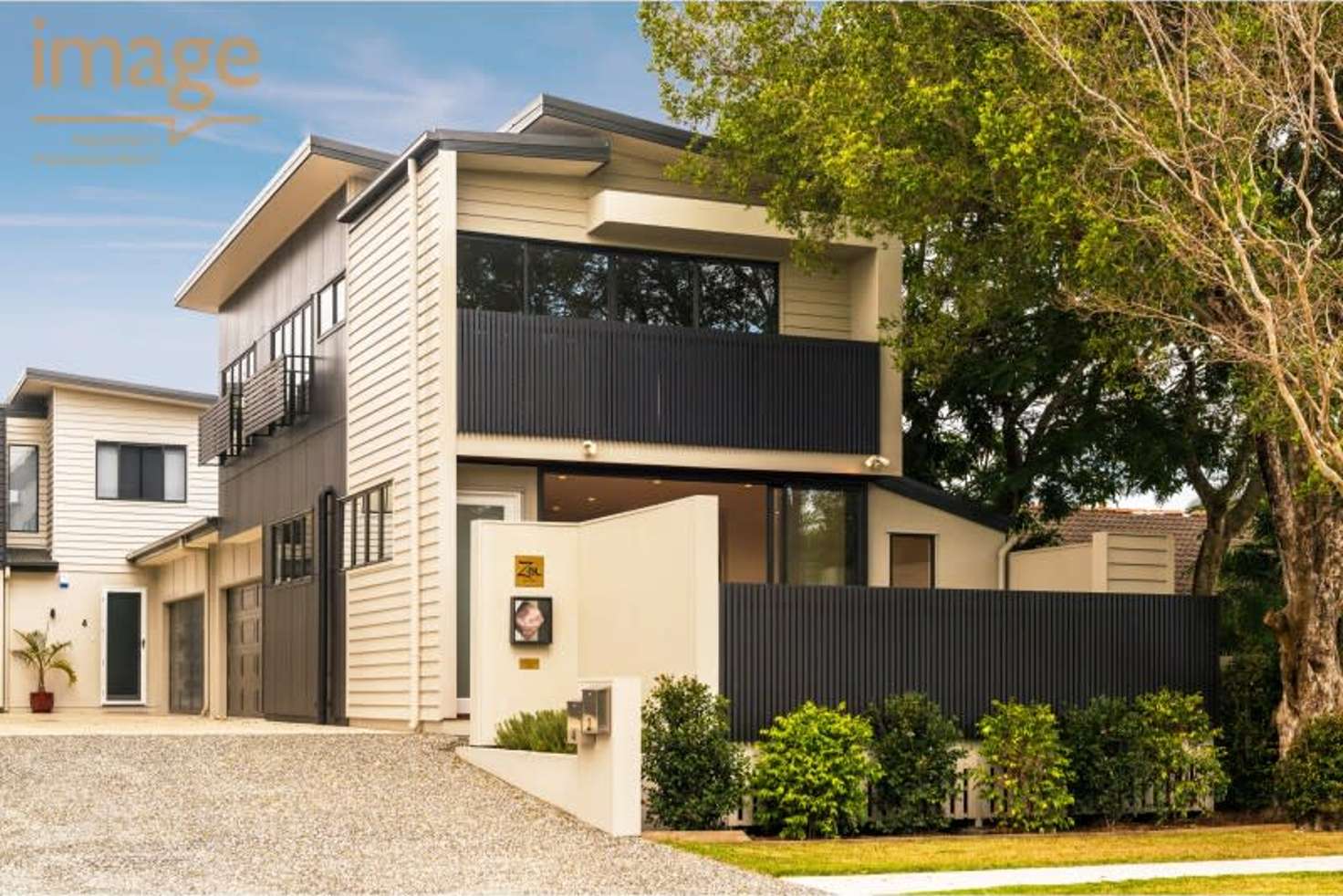 Main view of Homely townhouse listing, 2/11 Walter Street, Bulimba QLD 4171