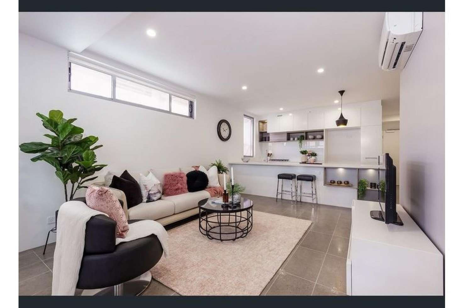 Main view of Homely apartment listing, L6/16 EDMONDSTONE ST, South Brisbane QLD 4101