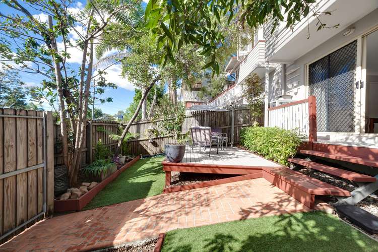 Main view of Homely townhouse listing, 2/21 Richmond Road, Morningside QLD 4170