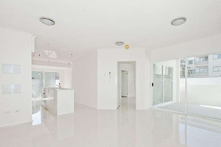 Third view of Homely unit listing, 4/37 Allenby Street, Spring Hill QLD 4000