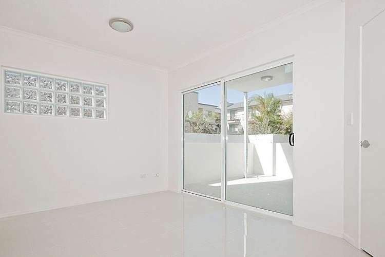 Fifth view of Homely unit listing, 4/37 Allenby Street, Spring Hill QLD 4000
