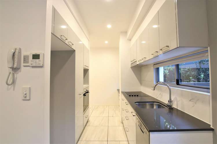 Main view of Homely apartment listing, Apartment 11/14 Montrose Rd, Taringa QLD 4068