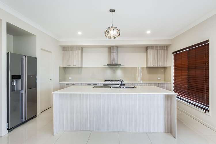 Second view of Homely house listing, LN:12570/7 Dunes Cr, North Lakes QLD 4509