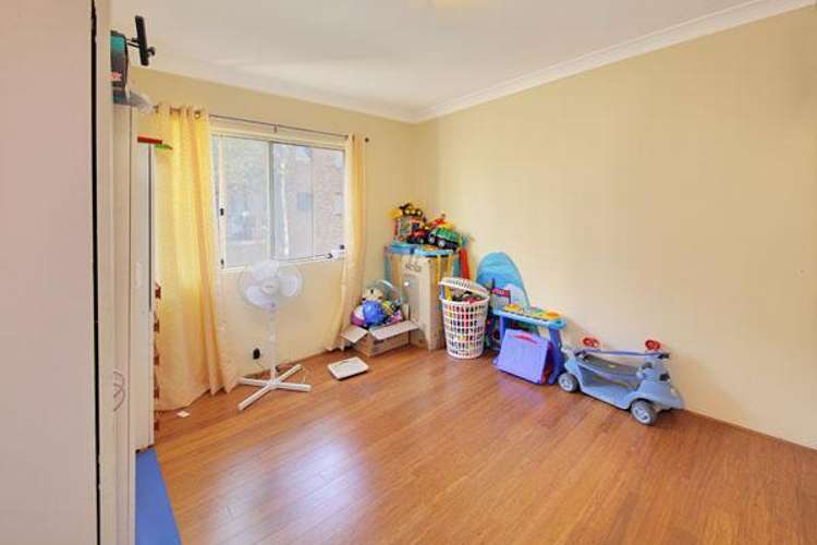 Sixth view of Homely unit listing, 2/108 Stapleton Street, Pendle Hill NSW 2145