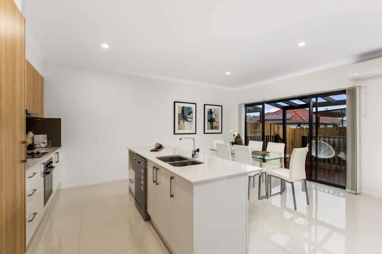 Main view of Homely townhouse listing, 2/52 Booligal Street, Carina QLD 4152