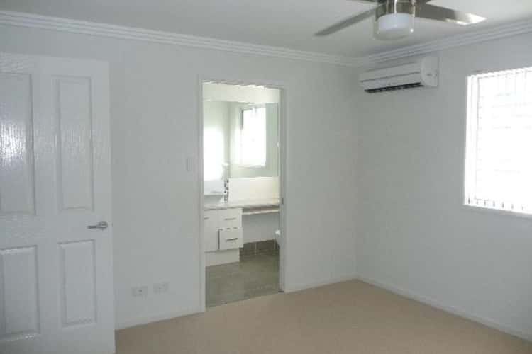 Fifth view of Homely unit listing, 2/21-23 Thompson Cres, Clontarf QLD 4019