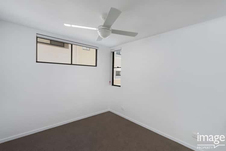 Fifth view of Homely unit listing, 301/38 Andrew Street, Cannon Hill QLD 4170