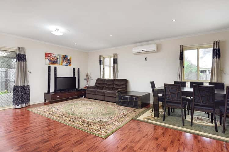 Sixth view of Homely house listing, 2/5 Fieldlark Court, Werribee VIC 3030