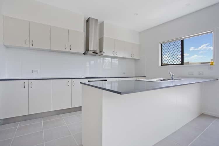 Second view of Homely house listing, 58 Viridian Circuit, Birtinya QLD 4575
