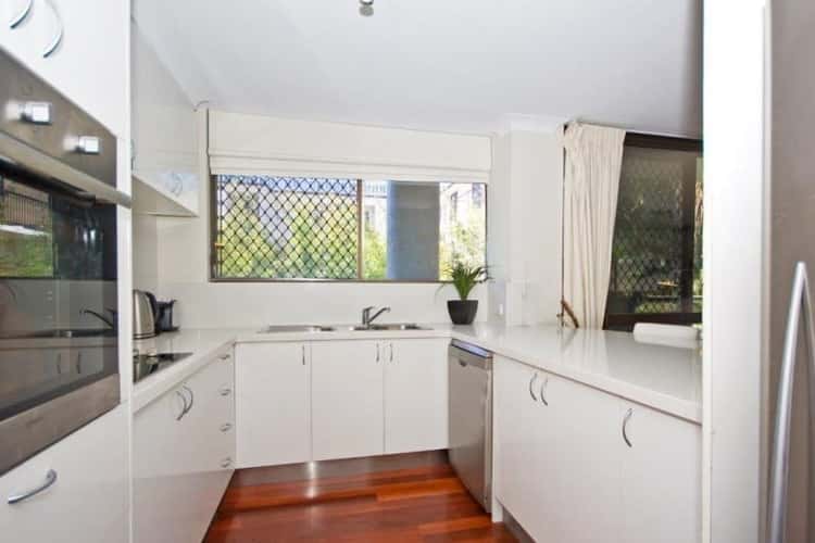 Second view of Homely unit listing, 3/32 Fortescue Street, Spring Hill QLD 4000