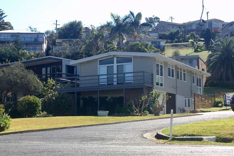Main view of Homely unit listing, 95 Copacabana Drive, Copacabana NSW 2251