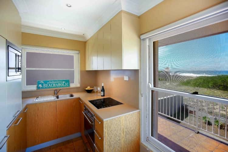 Fourth view of Homely unit listing, 1/161 Avoca Dr, Avoca Beach NSW 2251