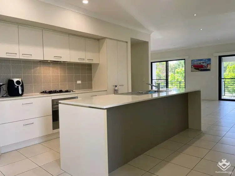 Main view of Homely townhouse listing, ID:21152280/16 Surbiton Court, Carindale QLD 4152