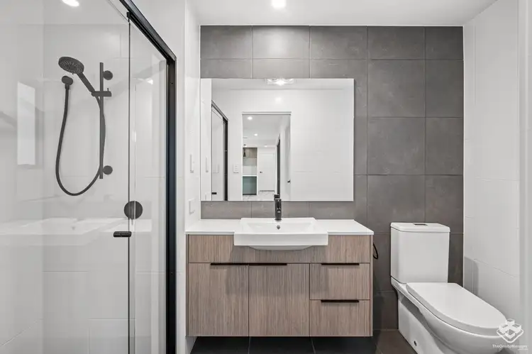 Fourth view of Homely apartment listing, ID:21152414/11 Barrack Road, Cannon Hill QLD 4170