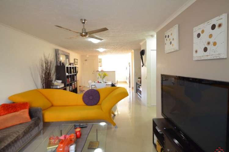 Main view of Homely unit listing, ID:3899567/37 Mawarra Street, chevron island QLD 4217