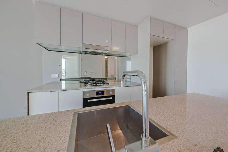 Third view of Homely apartment listing, ID:3907224/ 2 Harbour Road, Hamilton QLD 4007