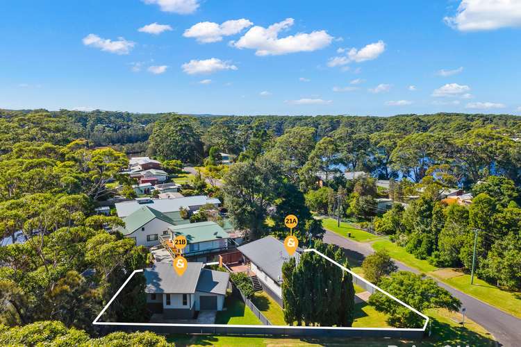 21A & 21B Oak Avenue, Lake Tabourie NSW 2539