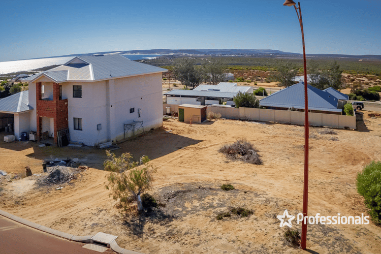 67 Flora Boulevard, Kalbarri WA 6536