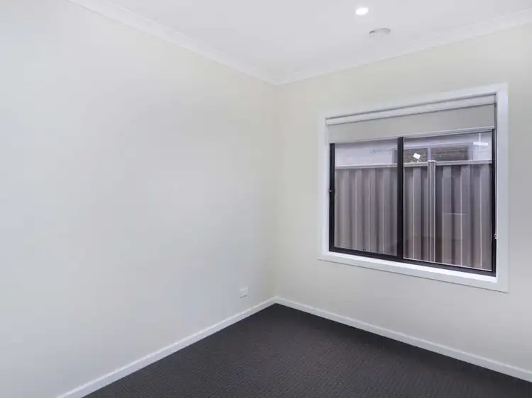 Fifth view of Homely house listing, 32 Guthrie Drive, Weir Views VIC 3338