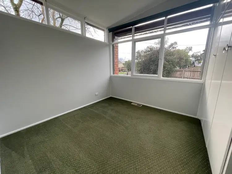 2 Barton Street
