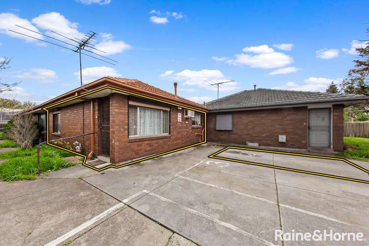 Main view of Homely unit listing, 2/3 Grant Street, St Albans VIC 3021