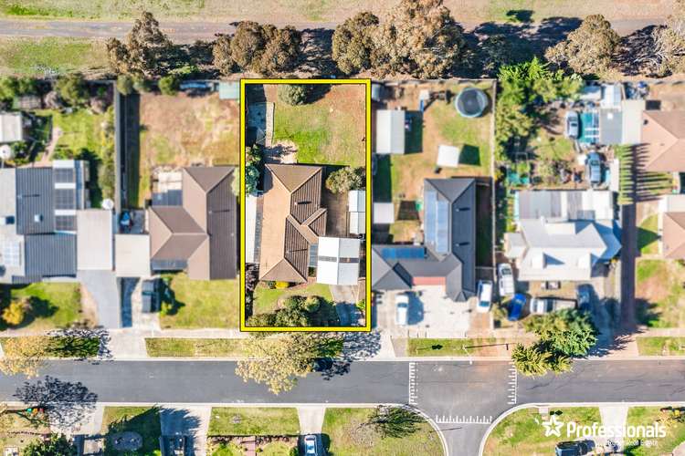 52 Smoult Drive, Kurunjang VIC 3337