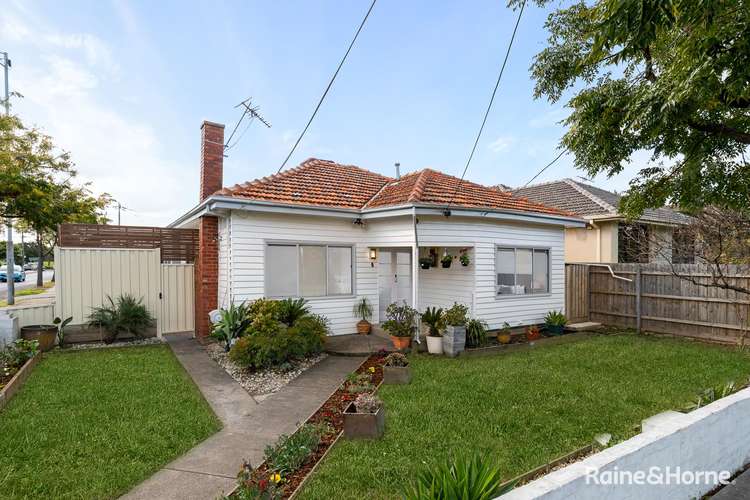 Main view of Homely house listing, 8 Oakland Street, Maribyrnong VIC 3032