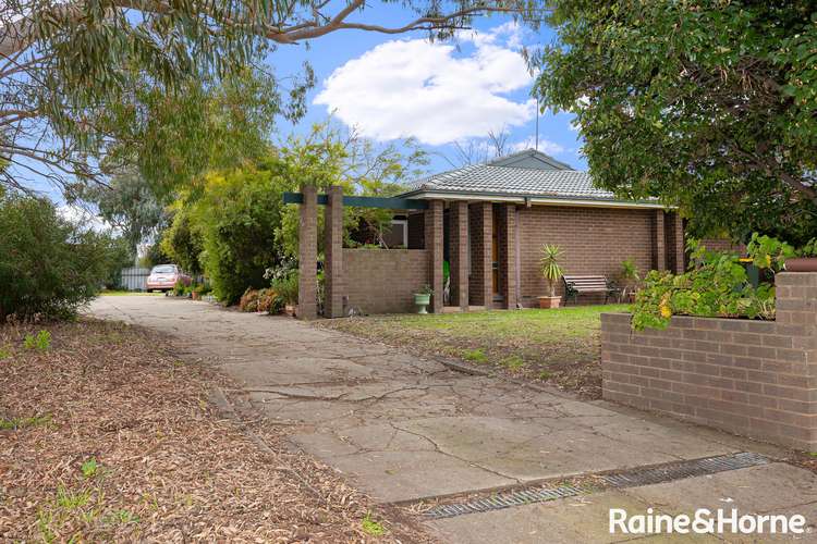 1-3, 2 Hawkes Place, Tolland NSW 2650