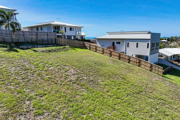 6 Cook Avenue, Pacific Heights QLD 4703