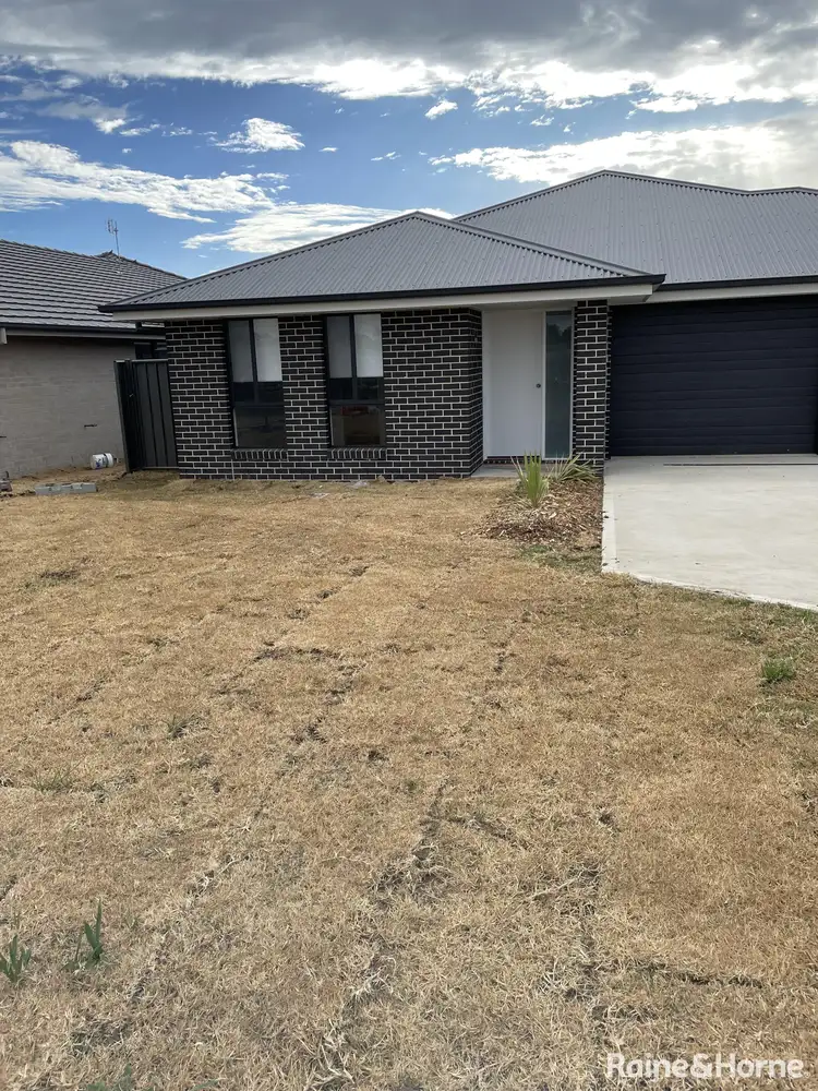Main view of Homely house listing, 1/16 Rodgers Road, West Tamworth NSW 2340
