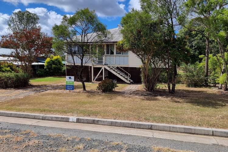 3 Bell St, Monto QLD 4630